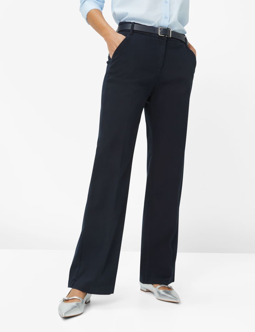 Brax Ladies, Jeans, the Maine in Navy 22