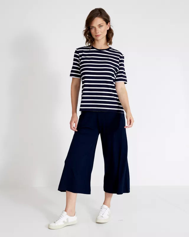 Holebrook Ladies, the Asta Culotte in Navy (290 Navy)