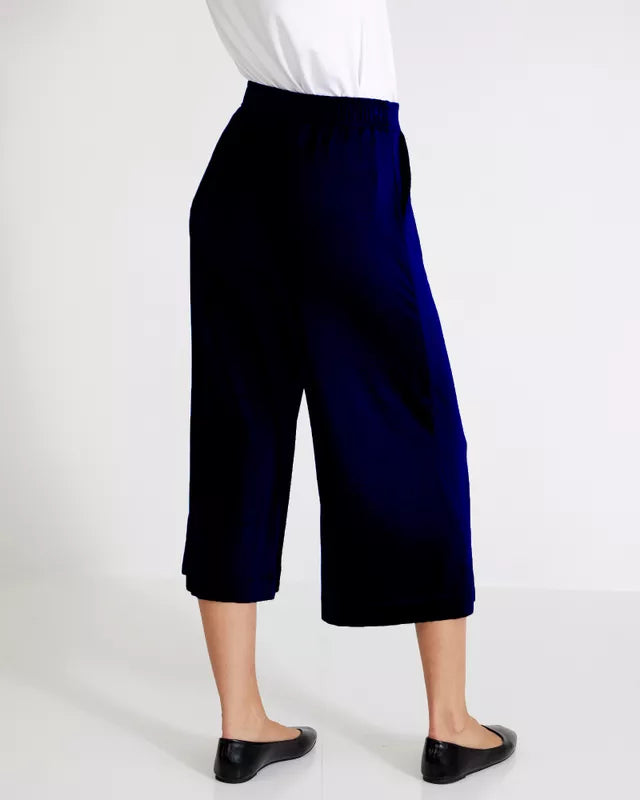 Holebrook Ladies, the Asta Culotte in Navy (290 Navy)