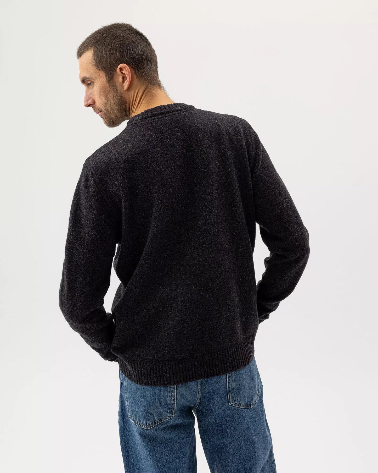 Holebrook Mens, the Charles T-neck in 275-Navy Mel.