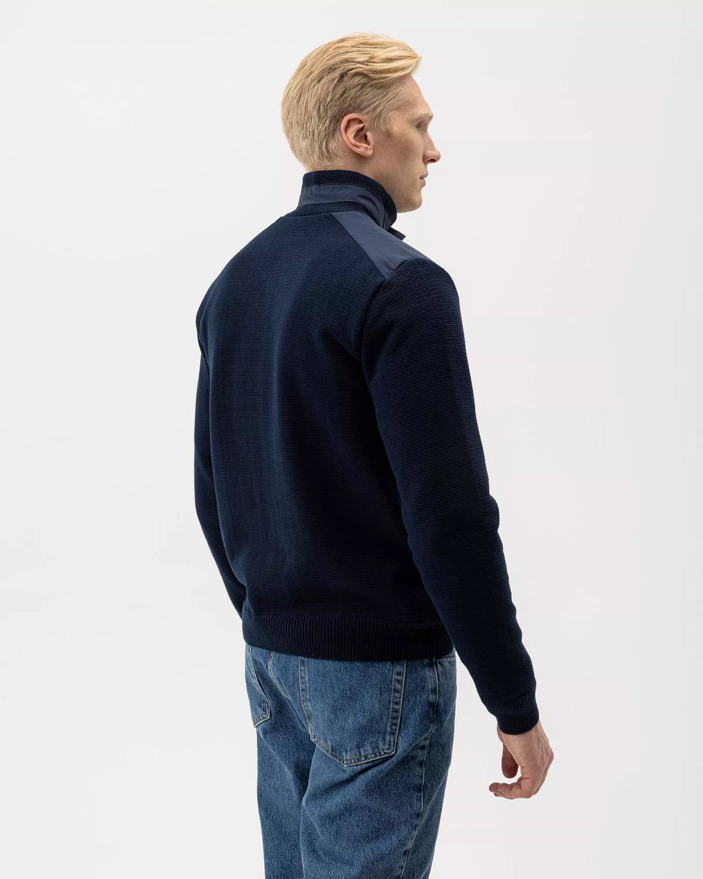 Holebrook Mens, the Eskil T-neck WP in 290-Navy