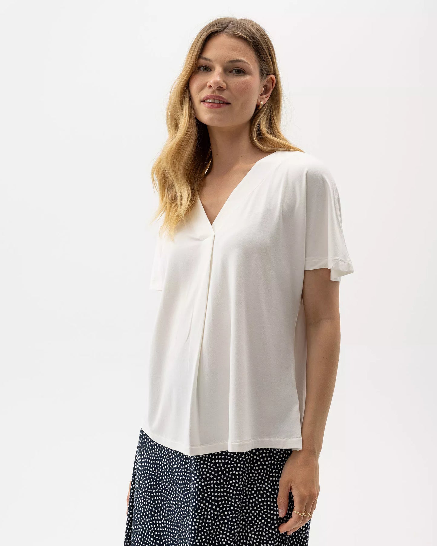 Holebrook Ladies, Esther V-neck Top, in Off White