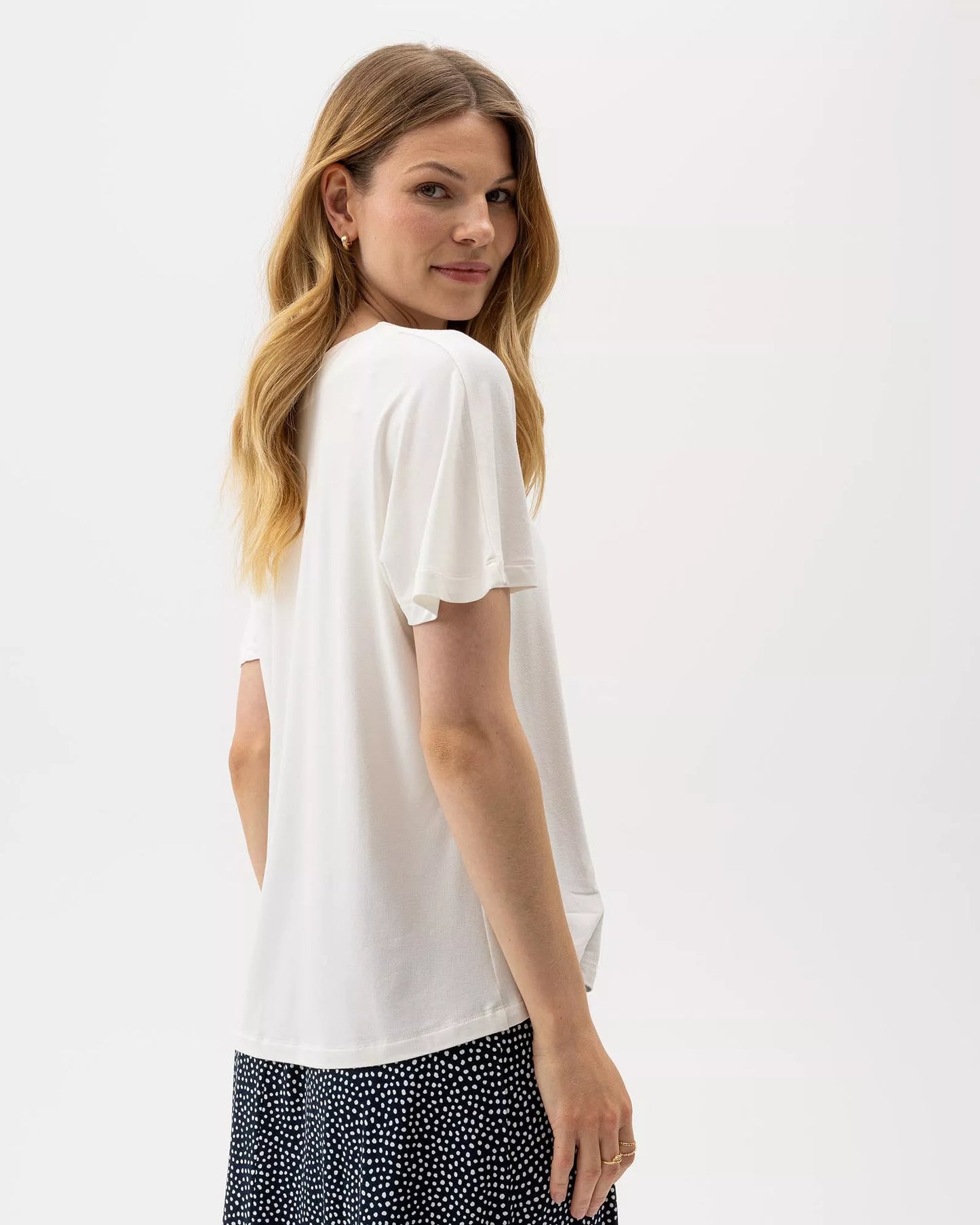 Holebrook Ladies, Esther V-neck Top, in Off White