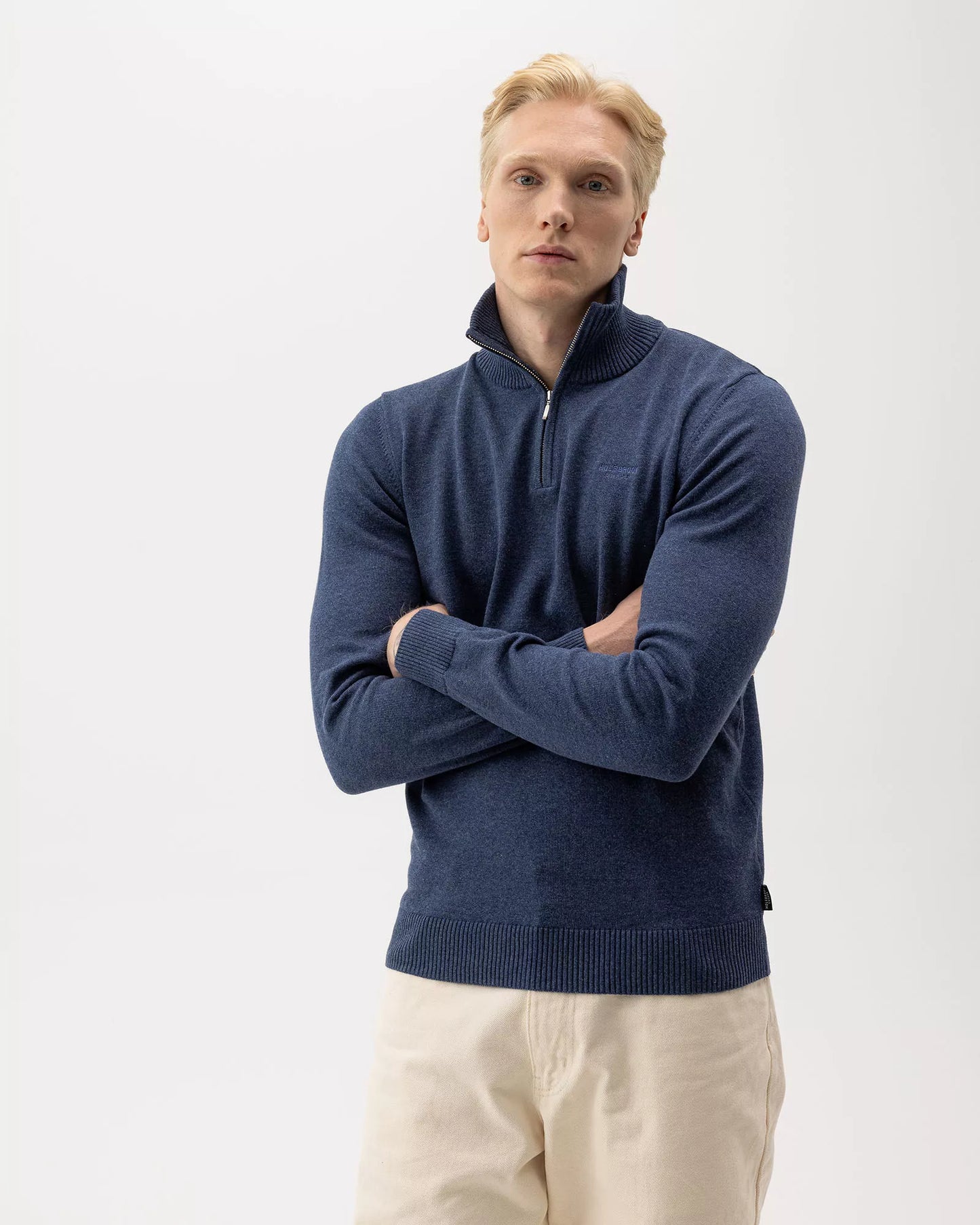 Holebrook Sweden Holger T-Neck, In Chambray