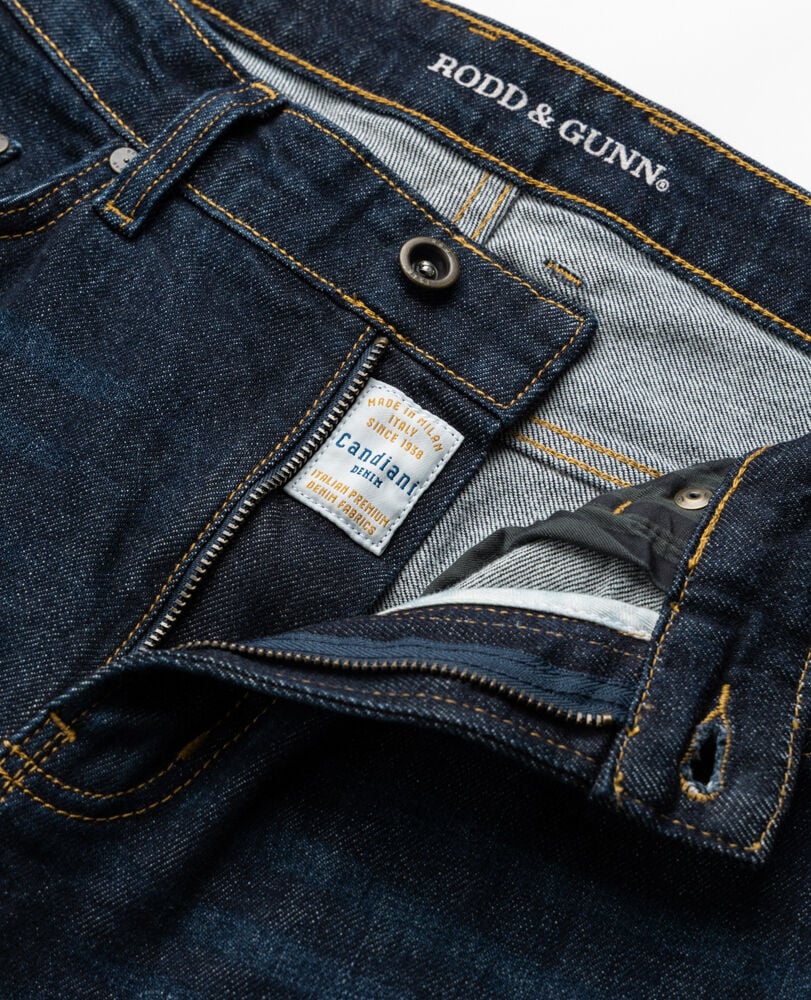 Rodd & Gunn, the Sutton in Dark Blue