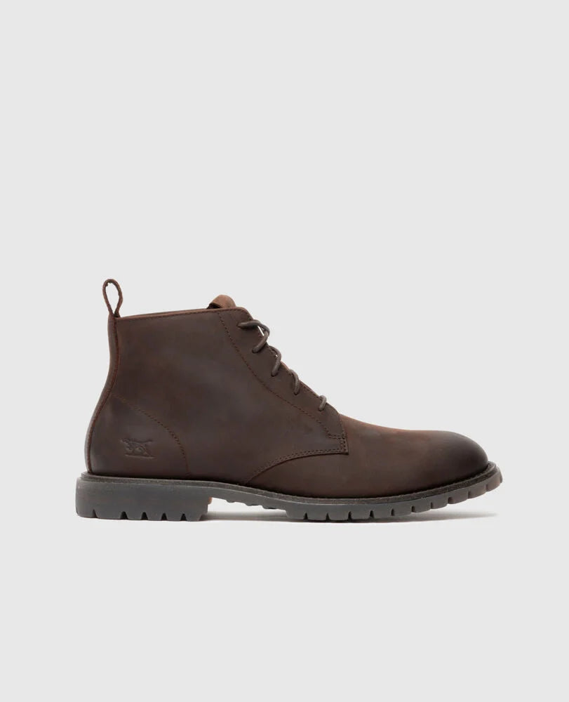 Rodd & Gunn, the Clearview Chukka Boot in Redwood