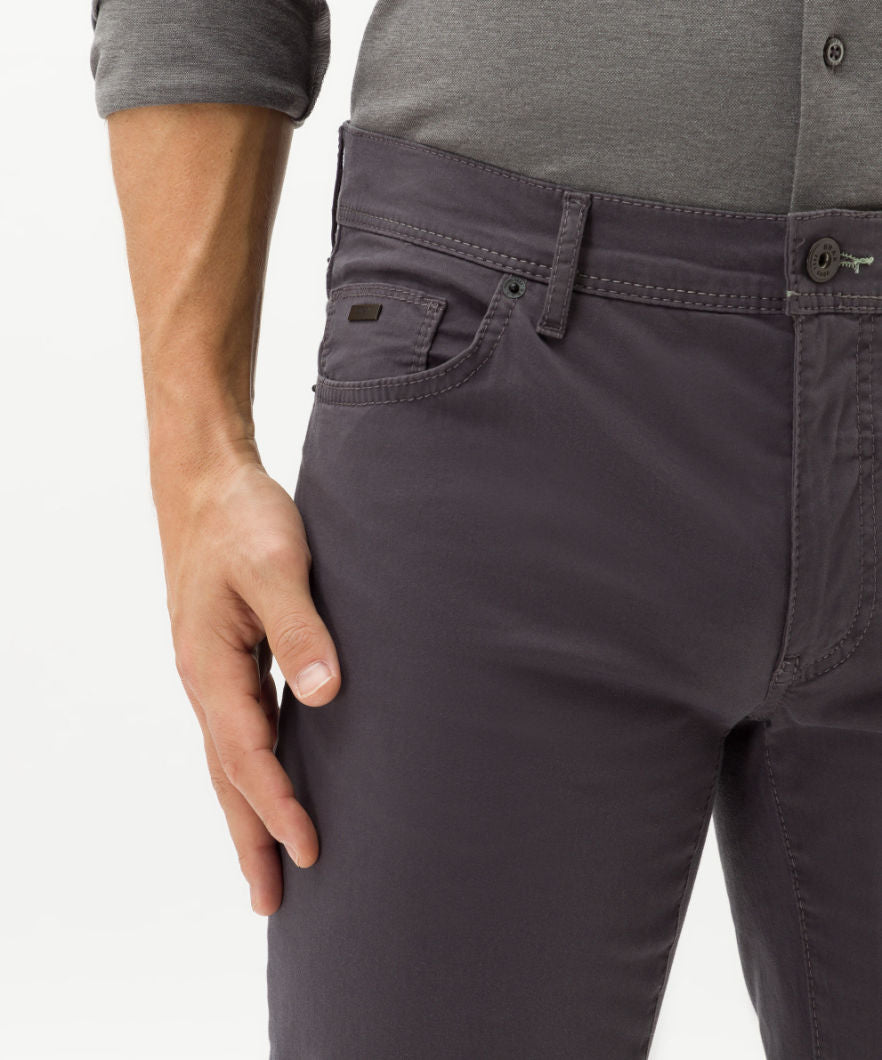 Brax, The Cadiz Five pocket, stretch cotton jeans - Grey (5)