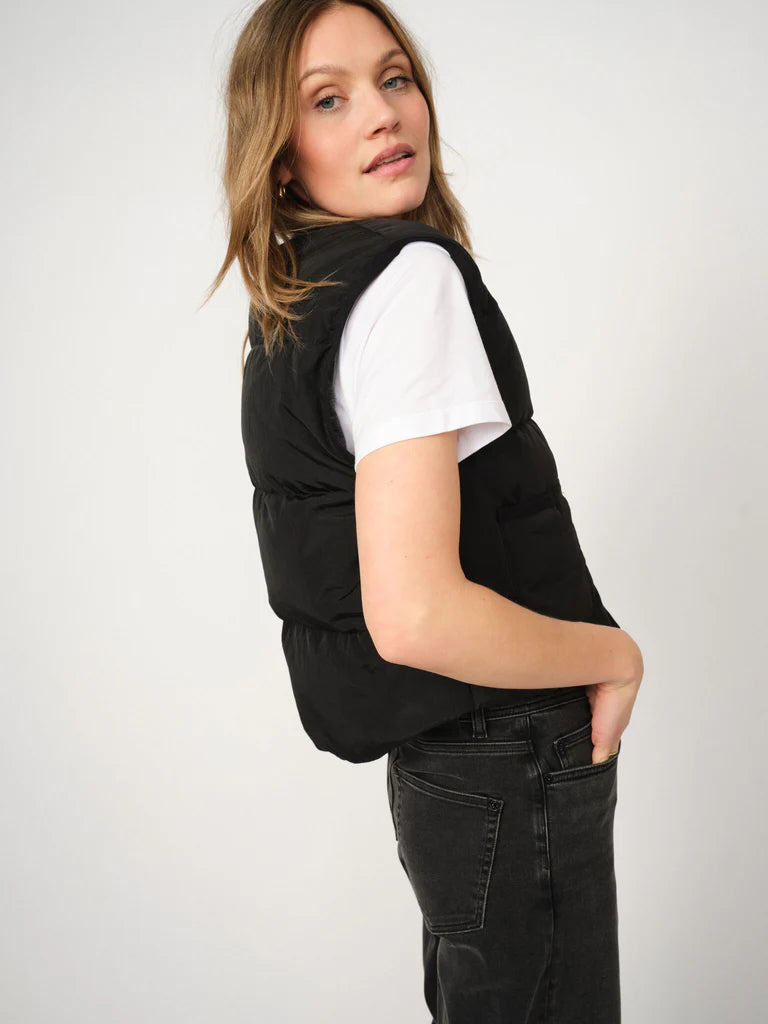 Mos Mosh , MMManja Down Vest