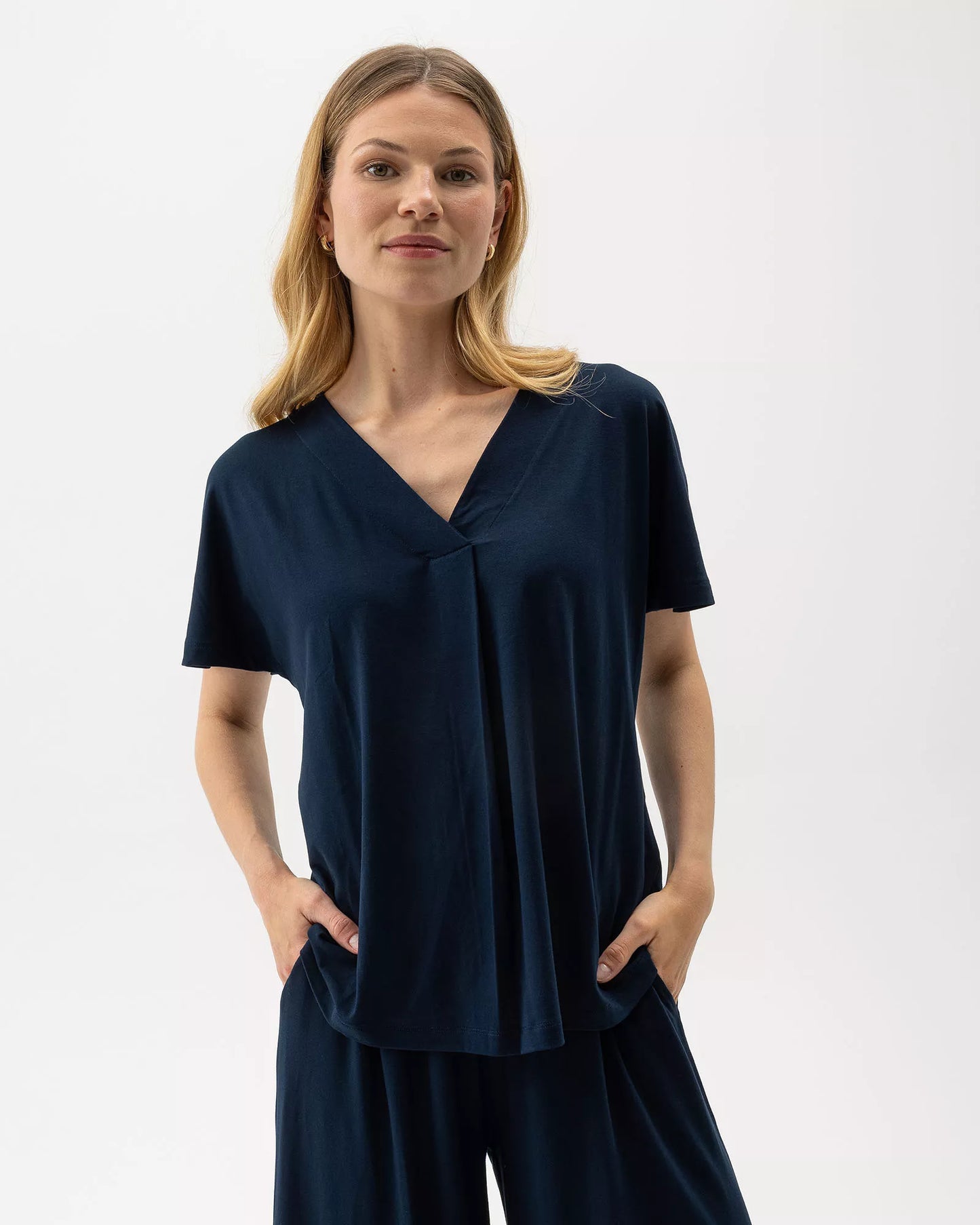 Holebrook T-Shirts , the Ellen V-neck Top