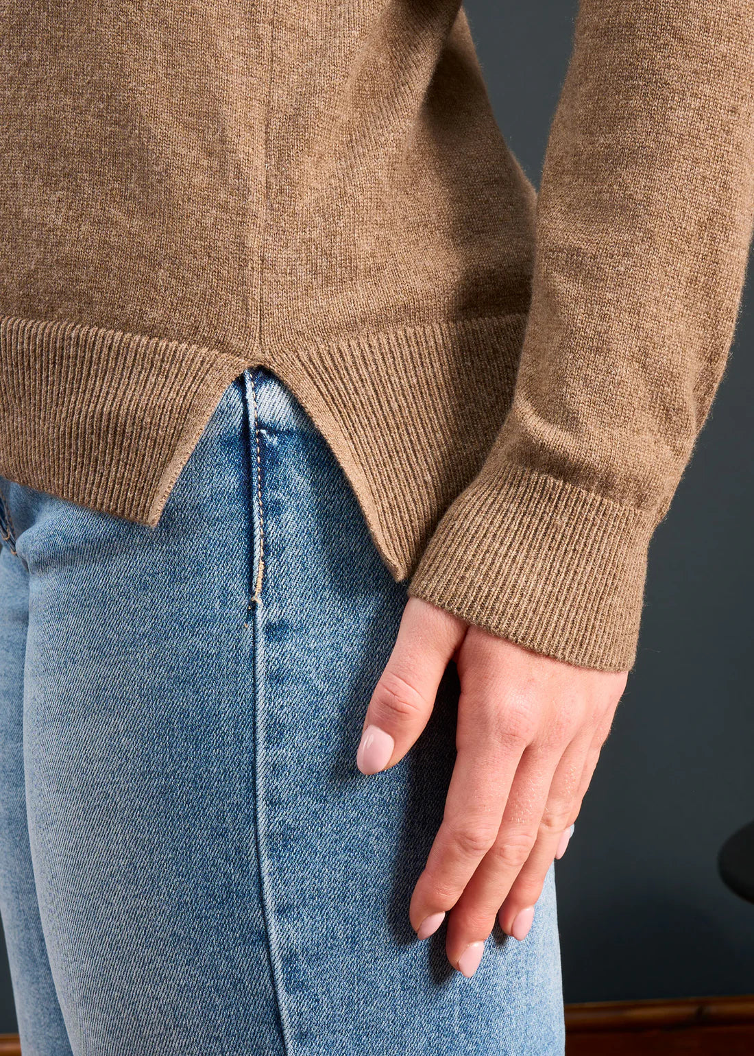 Alan Paine Ladies Knitwear - Isla Wool/Cashmere - Pecan