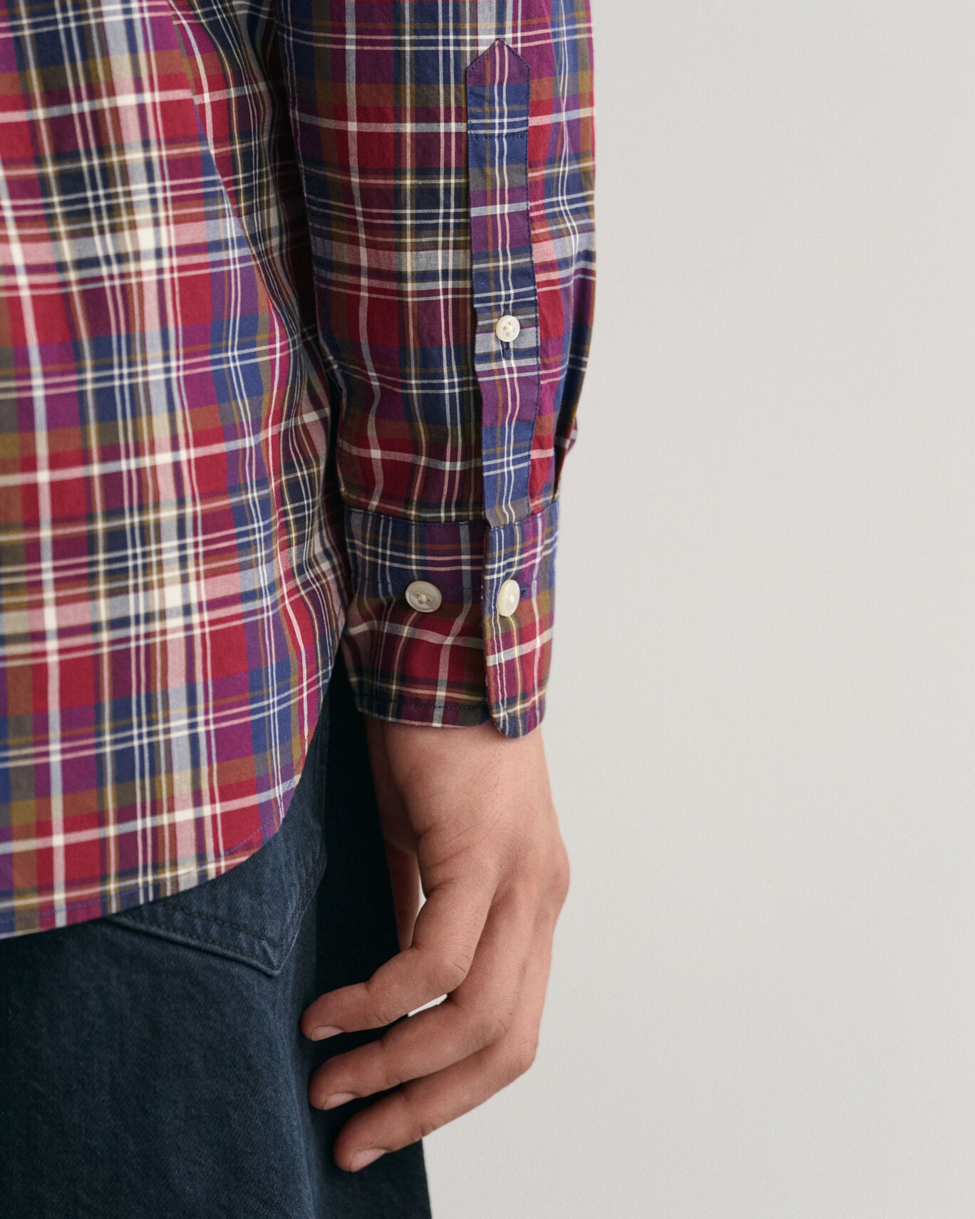 Gant, The Regular Fit Poplin Medium Check Shirt -Plumped Red