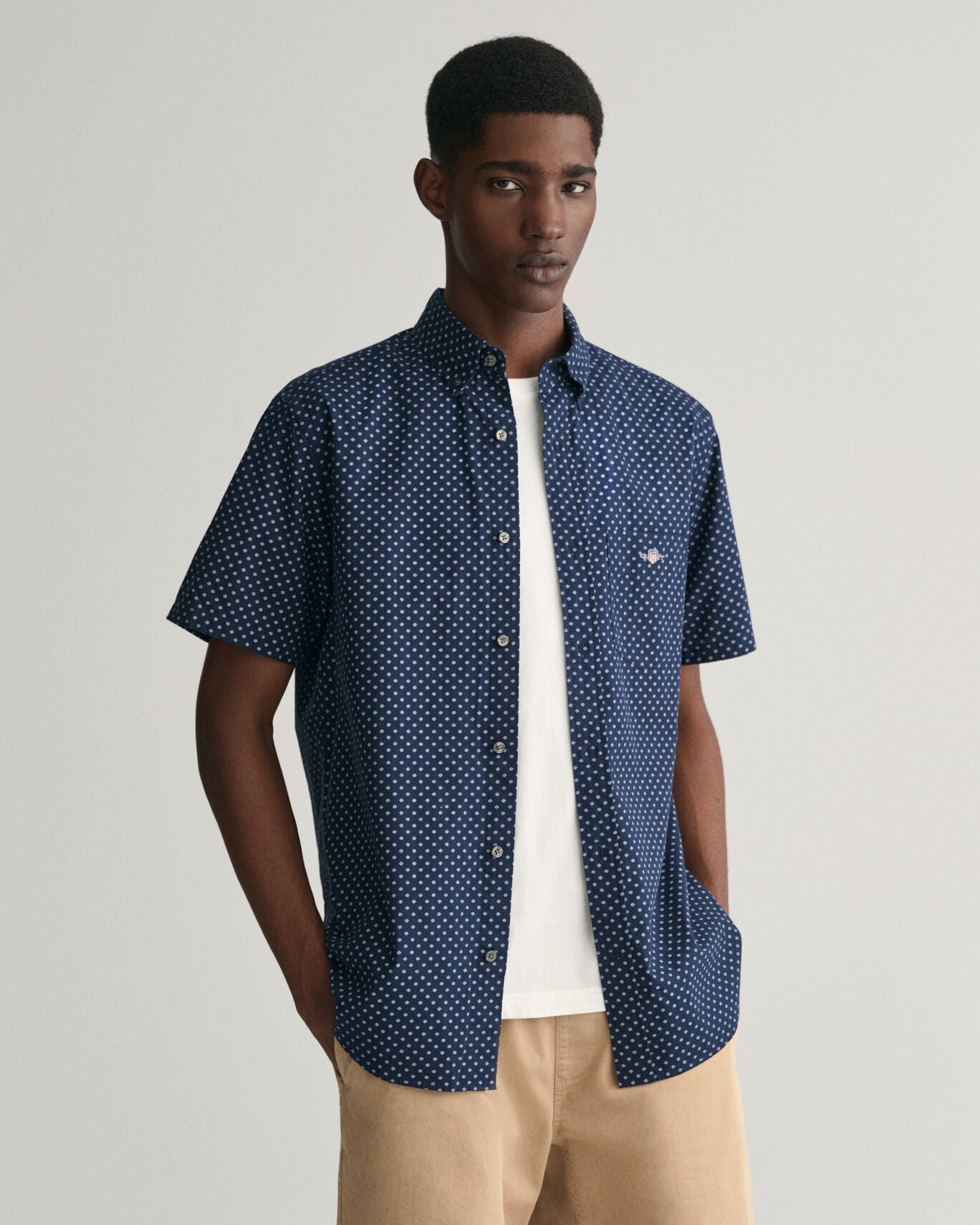 Gant Regular Micro Print Short Sleeve Shirt (Marine)