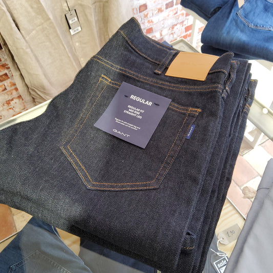 Gant Jeans in regular classic fit. Gant Jeans, chosen in a Dark Blue