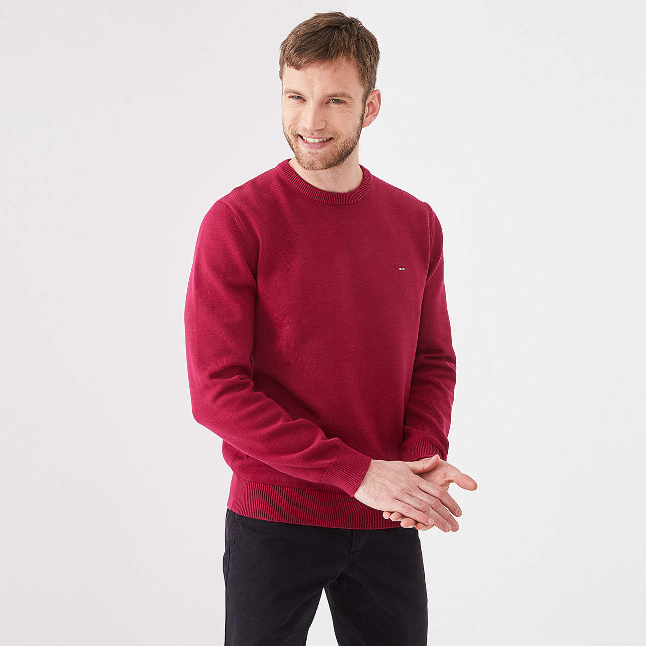 Eden Park Knitwear in regular classic fit.    Chosen in a Red colour - H21MAIPU0025